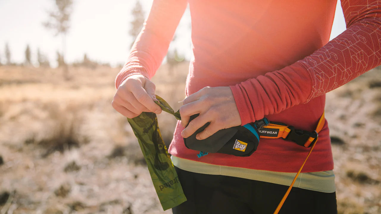 (Pre-Order Only) Ruffwear Stash Bag™ Multi-Function Poop Bag Dispenser (2 colours)