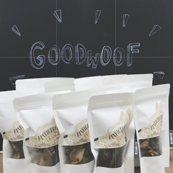 Good Woof Holistic Dehydrated Frozen Treats with Organic Green Superfood (7 Flavours)
